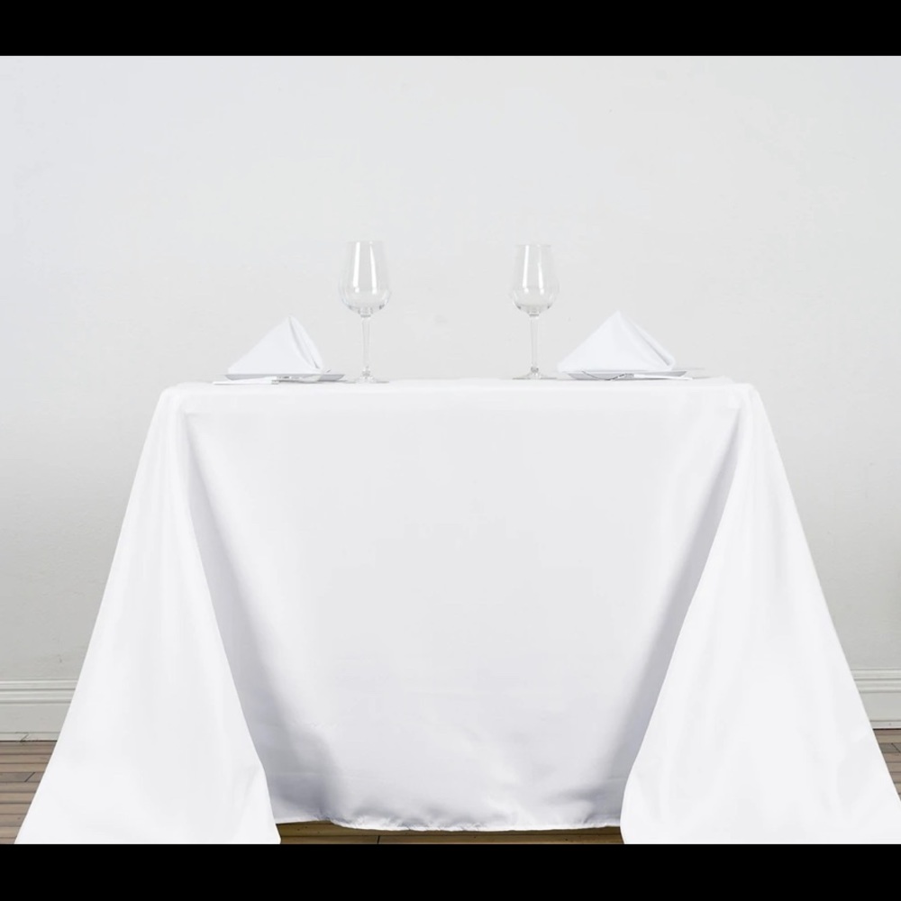90” White Tablecloth